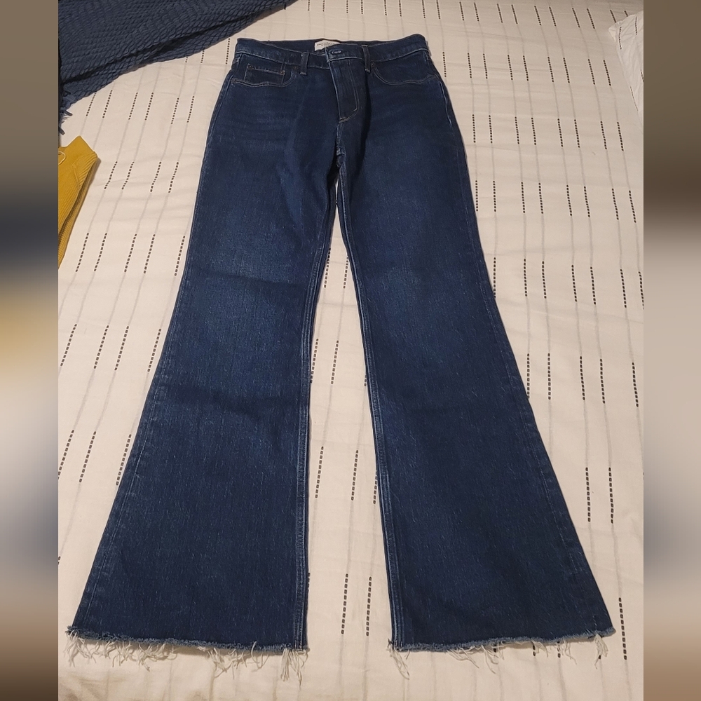 NWOT Abercrombie Vintage Flair Jeans